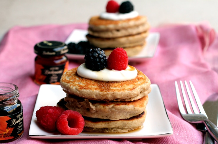 Oat and Yogurt Pancakes