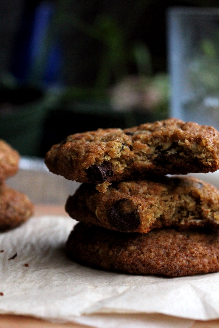 Honey Oat Chocolate Chip Cookies // The Pancake Princess