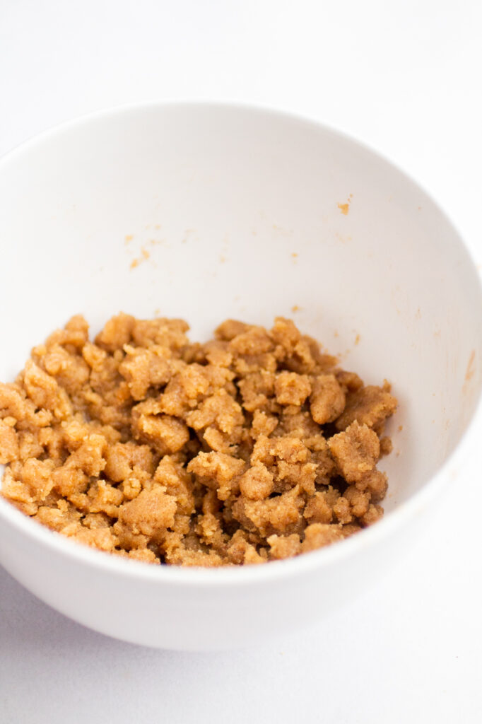 streusel in a white bowl.