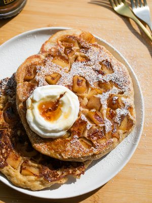 Apple Pancakes